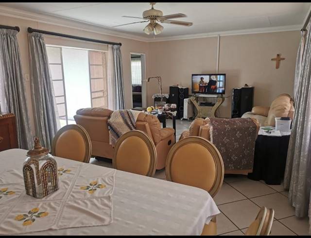 FARM FOR SALE IN RIETKOL AH